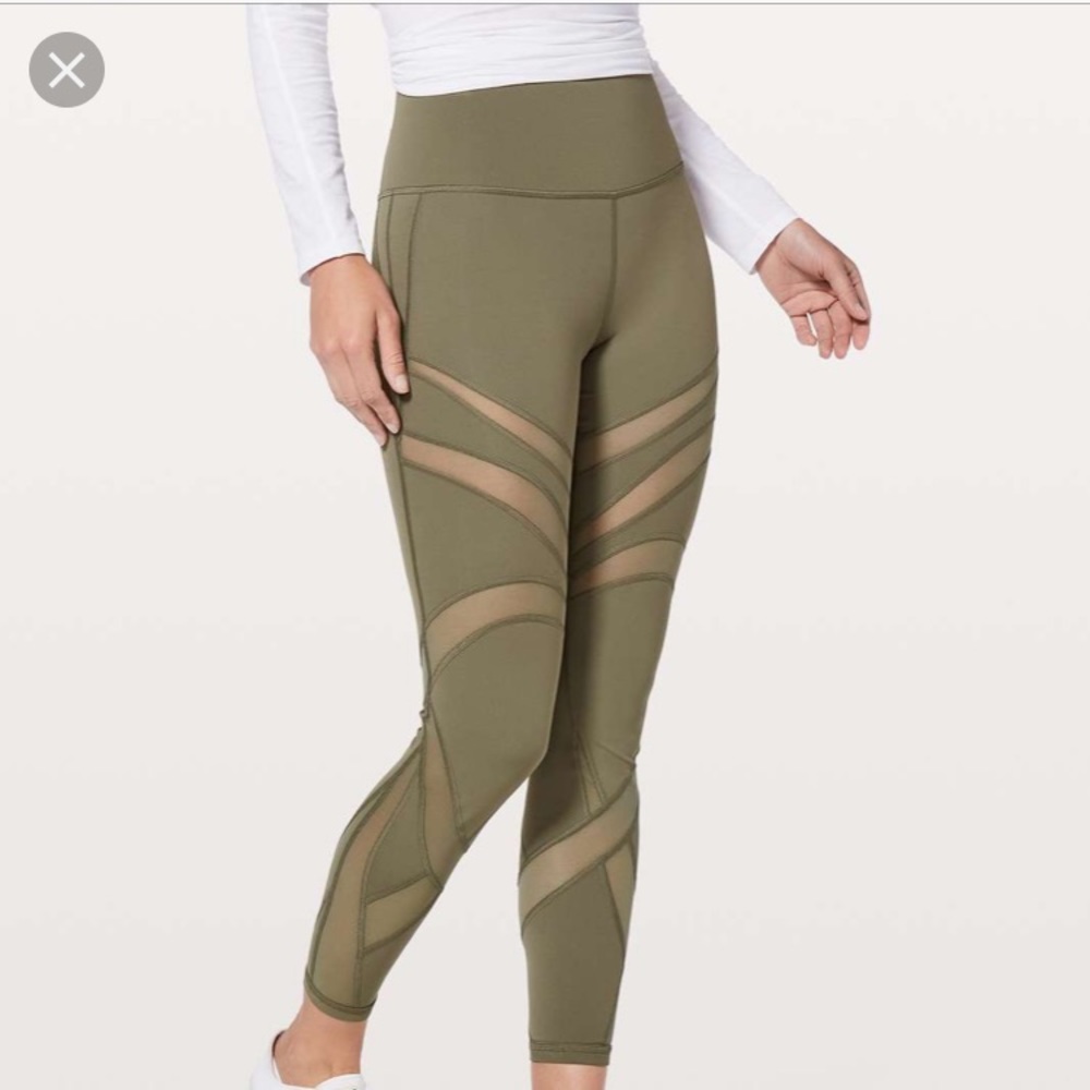 Lululemon Wunder Under Mesh Tight in Olive size 8